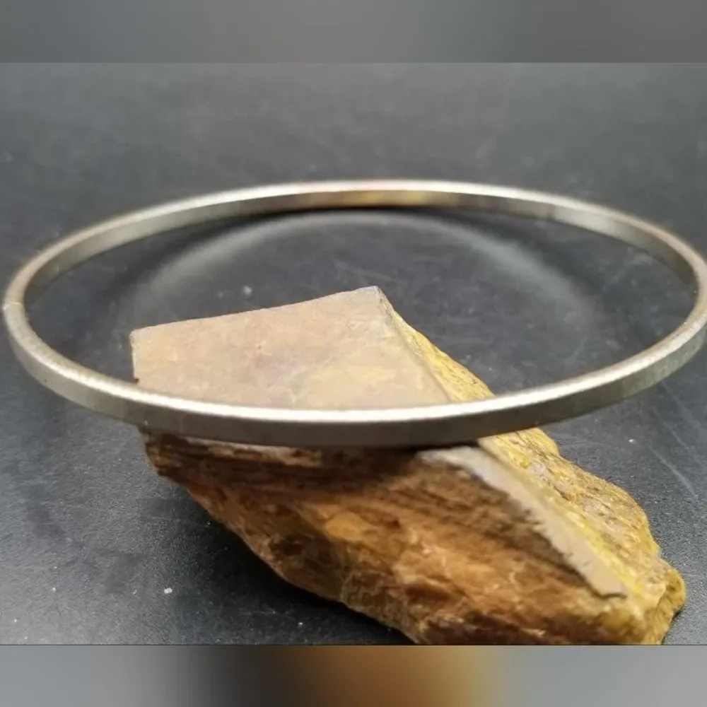 Silver bracelet bangle B721